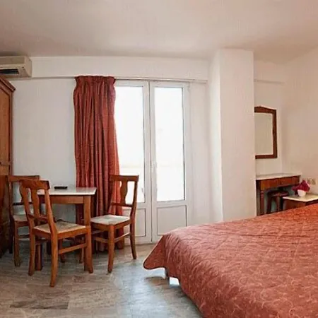 Irini 4*