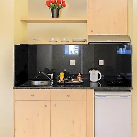 Irini Hotel apartamentowy 4*