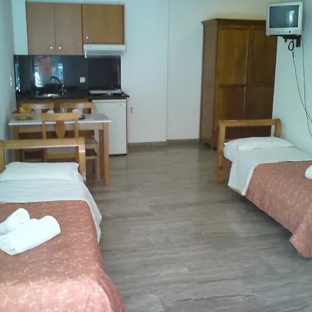 Hotel apartamentowy Irini 4*