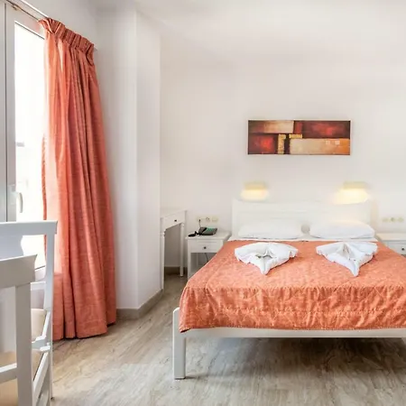 公寓式酒店 Irini 4*